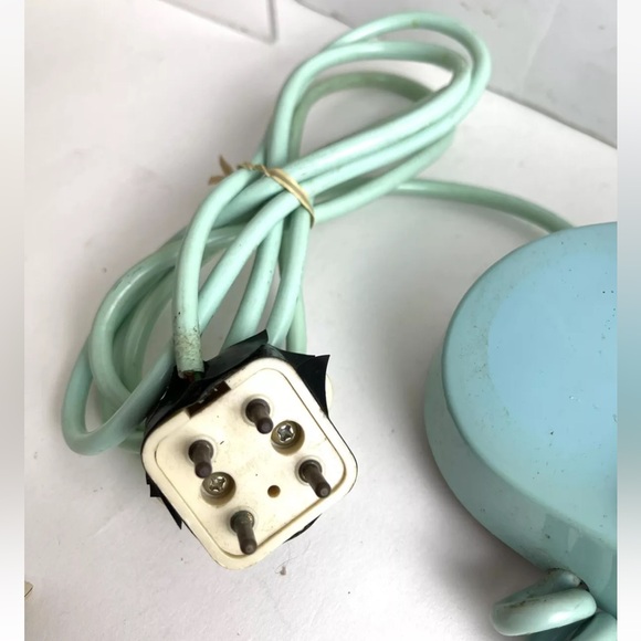 Vtg Rotary Dial Telephone Desk Phone Stromberg Carlson TEAL Princess Color READ - Picture 5 of 11